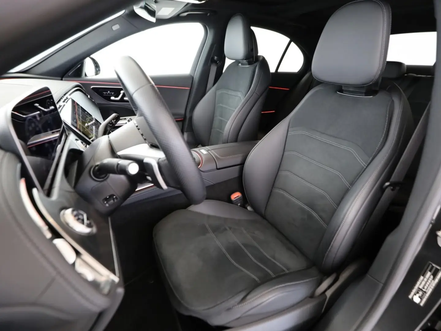 E 200 AMG ADV PLUS+NIGHT+PANO+360°+KEYLESS+WIDE+