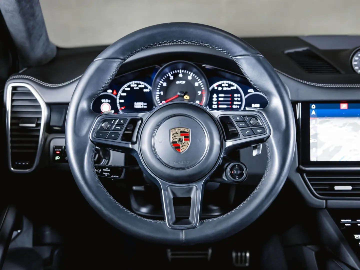 Cayenne GTS Coupé Luftfederung BOSE