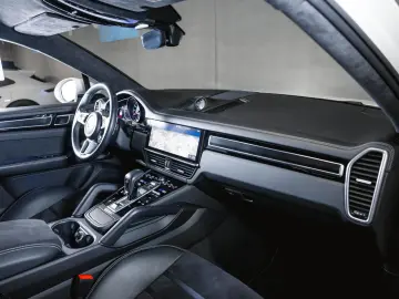 Cayenne GTS Coupé Luftfederung BOSE