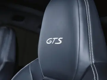 Cayenne GTS Coupé Luftfederung BOSE