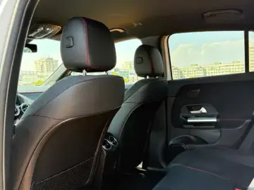 Mercedes-Benz 250