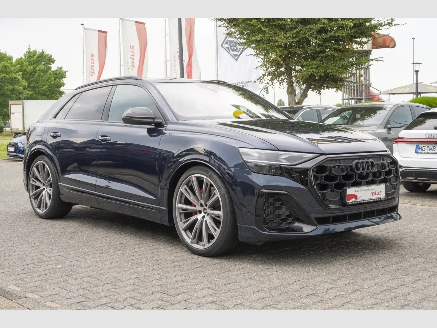 SQ8 Facelift/Black+/Laser/Pano/STHZ/156UPE/23Zol