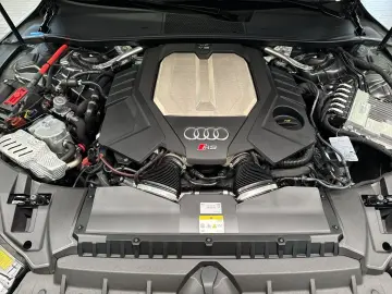 RS7 Sportback qu tiptro 360°+Keramik+Pano+Sthz
