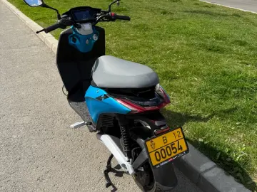 Piaggio One