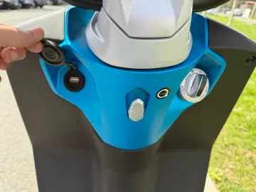 Piaggio One