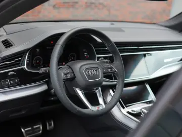 Q8 60 TFSIe quattro *Pano*AHK*Matrix*HUD*