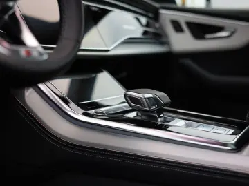 Q8 60 TFSIe quattro *Pano*AHK*Matrix*HUD*
