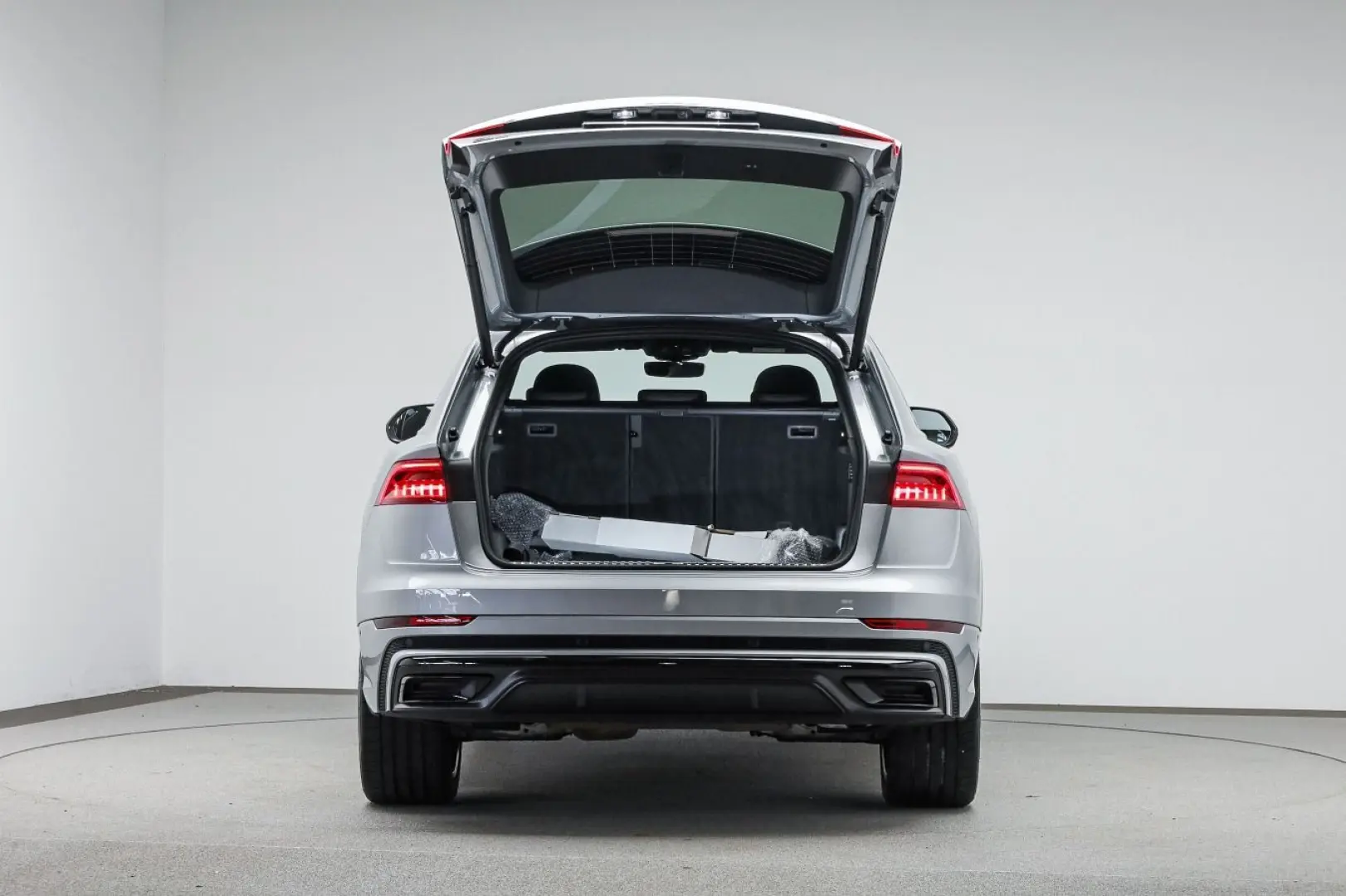 Q8 45 TDI qu. 3 x S line*Air*Assist*Matrix*B&O