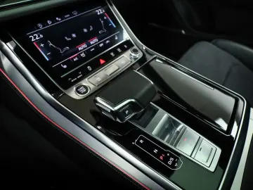 Q8 45 TDI qu. 3 x S line*Air*Assist*Matrix*B&O