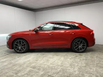 Q8 55 TFSI quattro S-Line Audi Exclusive Klima