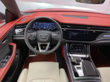 Q8 55 TFSI quattro S-Line Audi Exclusive Klima