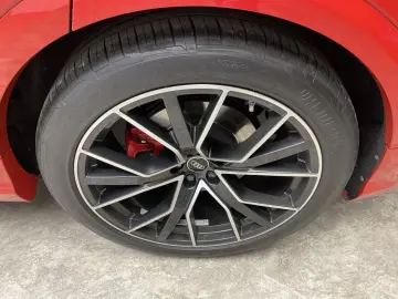 Q8 55 TFSI quattro S-Line Audi Exclusive Klima
