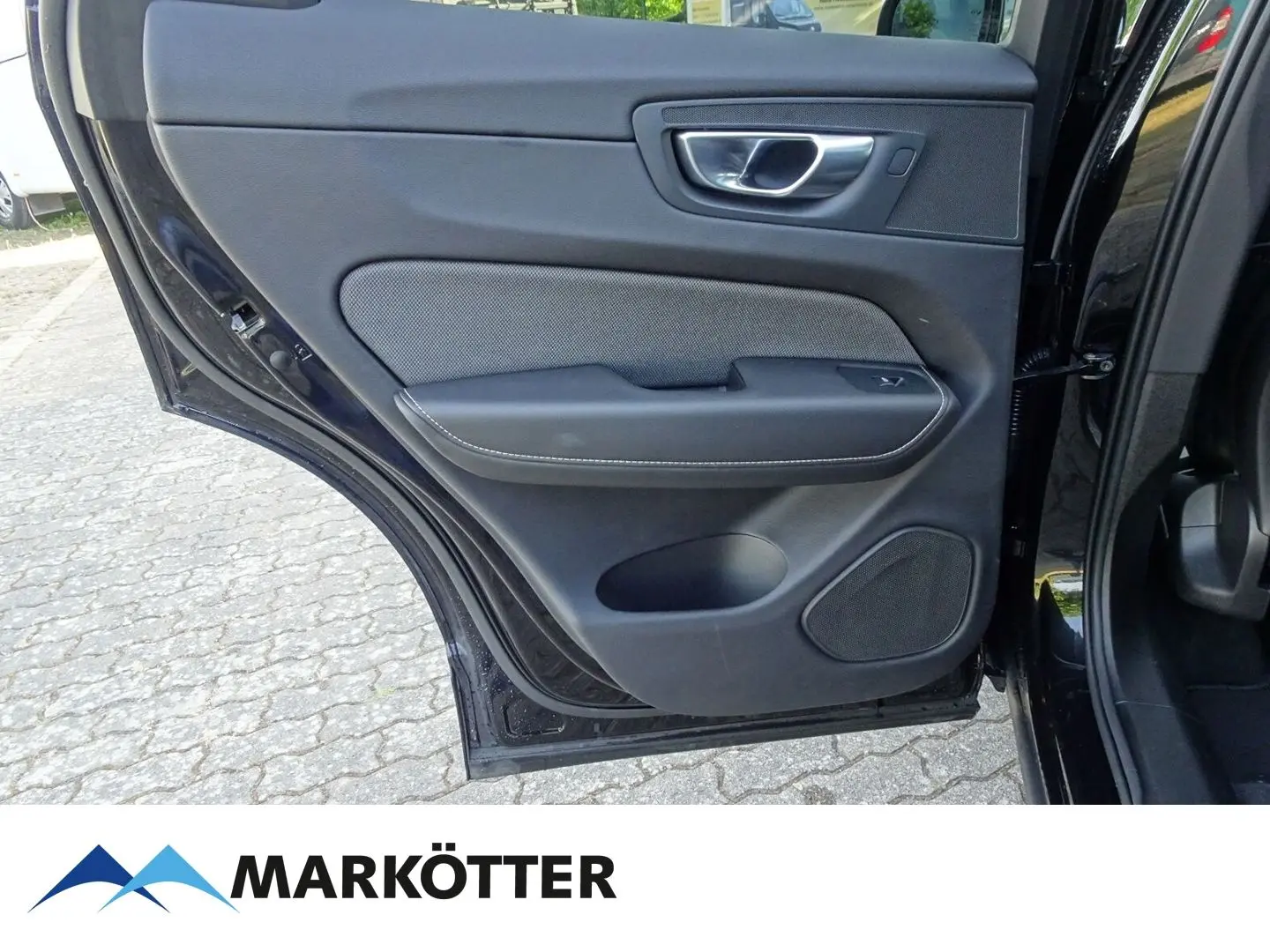 XC60 T8 AWD Recharge Plus Dark SHZ/LHZ/PANO/360