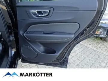 XC60 T8 AWD Recharge Plus Dark SHZ/LHZ/PANO/360