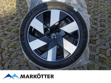 XC60 T8 AWD Recharge Plus Dark SHZ/LHZ/PANO/360
