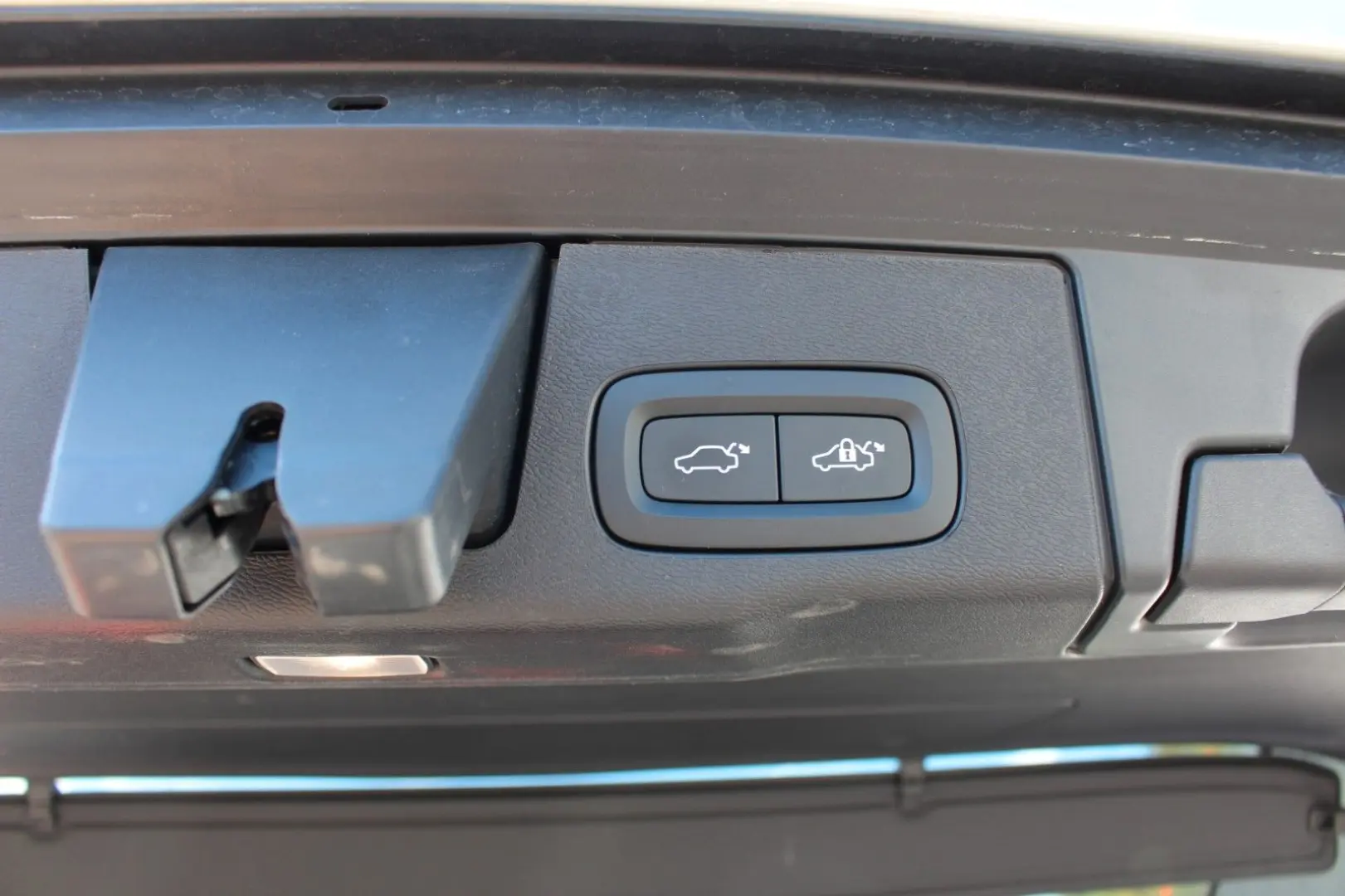 XC60 B5 Benzin Ultra Dark