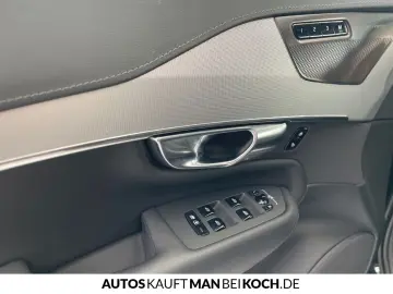 XC90 T8 AWD Plug-In Plus BLIS PANO HUD H/K