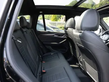 X3 40i xDrive LASER PANO STANDHZ HUD AHK NAVI