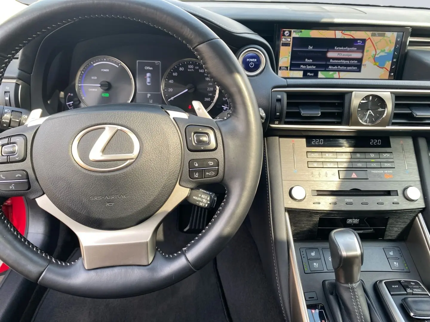 IS 300 h Luxury Line *LED*GSD*Leder*M Levinson*