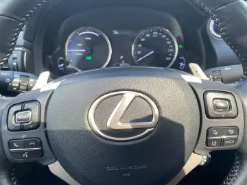 IS 300 h Luxury Line *LED*GSD*Leder*M Levinson*