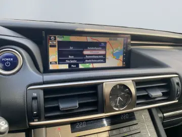 IS 300 h Luxury Line *LED*GSD*Leder*M Levinson*
