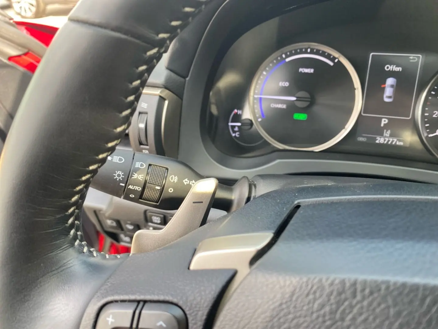 IS 300 h Luxury Line *LED*GSD*Leder*M Levinson*