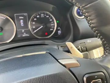 IS 300 h Luxury Line *LED*GSD*Leder*M Levinson*