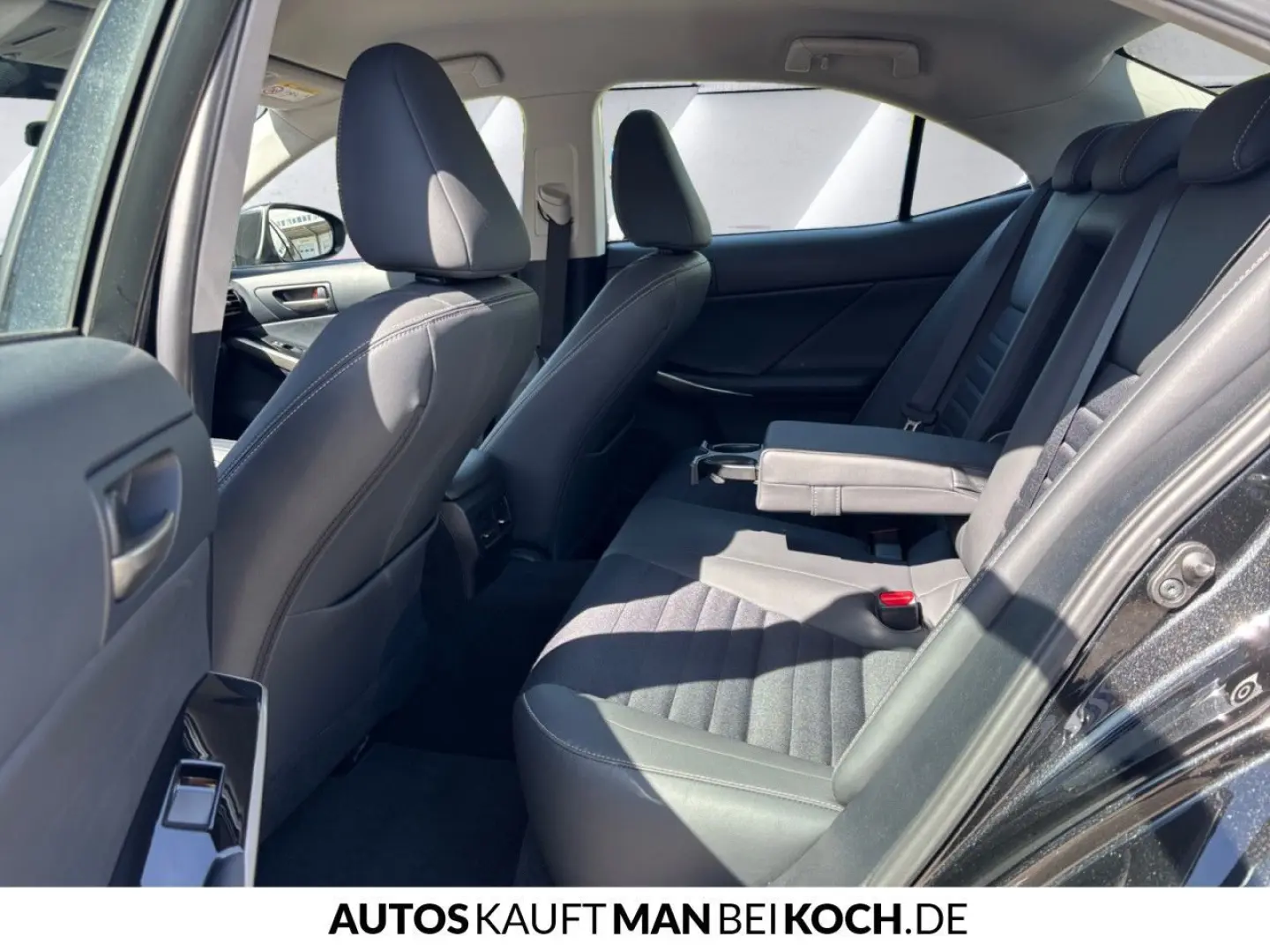 IS 300h Style Edition NAVI SMART KEY LED SHZ MFL