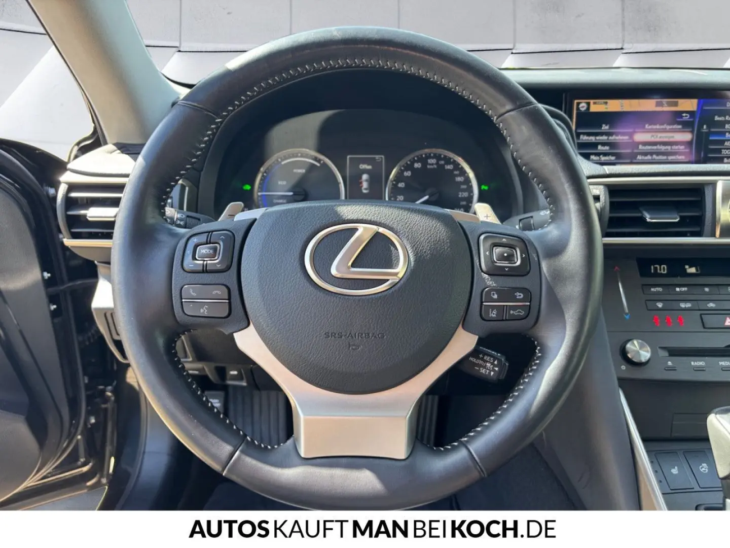 IS 300h Style Edition NAVI SMART KEY LED SHZ MFL