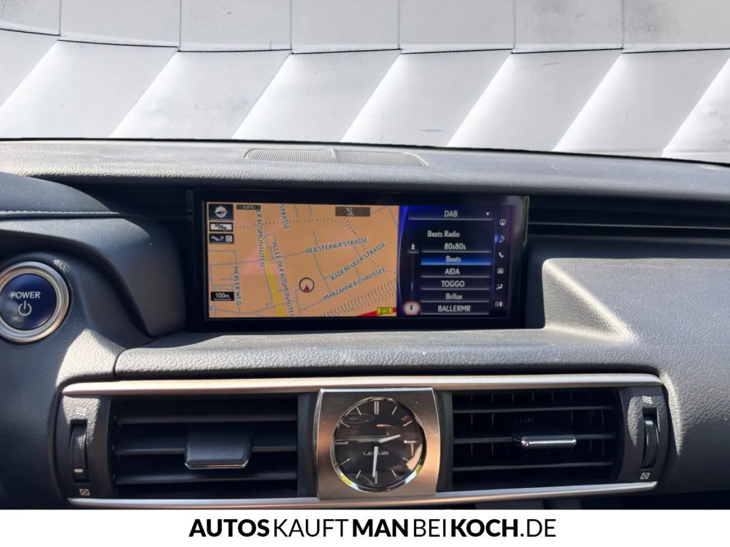 IS 300h Style Edition NAVI SMART KEY LED SHZ MFL