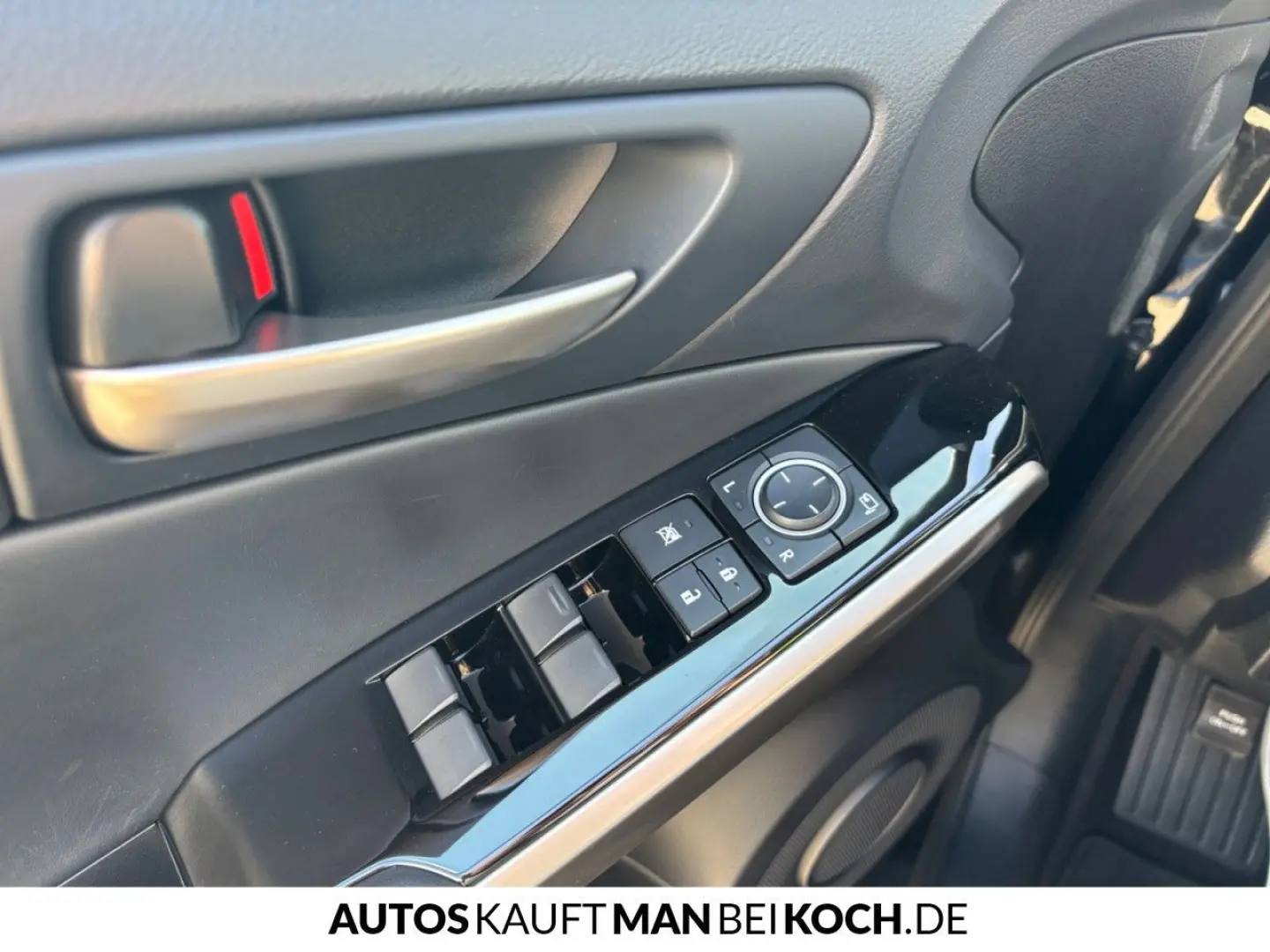 IS 300h Style Edition NAVI SMART KEY LED SHZ MFL