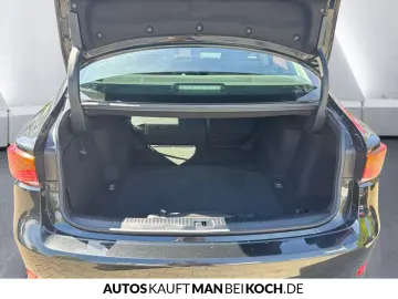 IS 300h Style Edition NAVI SMART KEY LED SHZ MFL