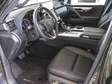 LX 600 F SPORT