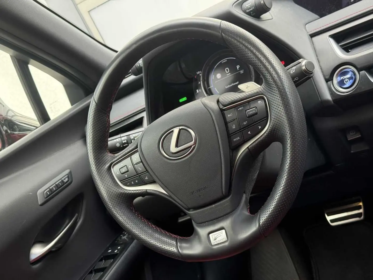 UX250h F SPORT