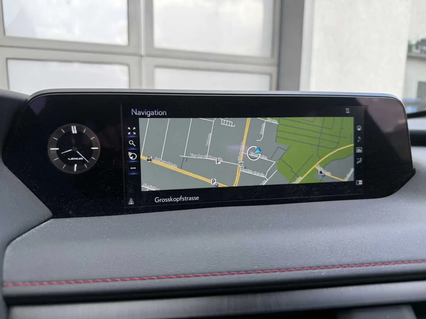 UX250h F SPORT