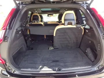 XC90 T8 Plus Bright Plug-In AHK Luftfw ACC HUD