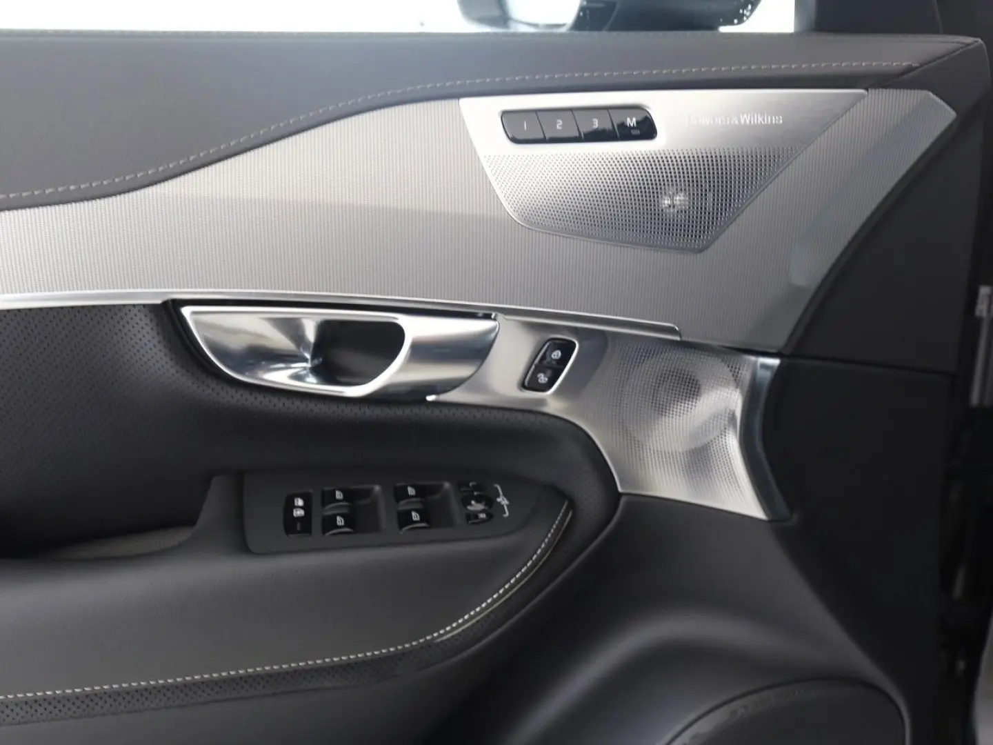 XC 90 T8 Plus Bright Recharge Plug-In Hybrid AWD