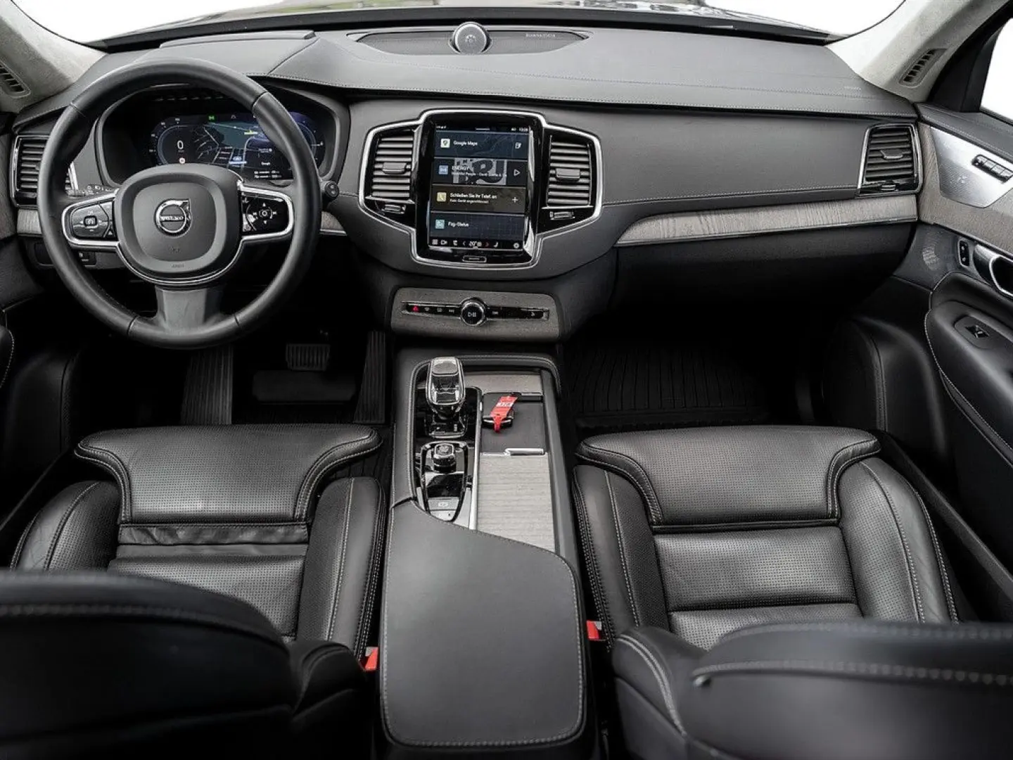XC90 Recharge T8 AWD Ultimate Dark