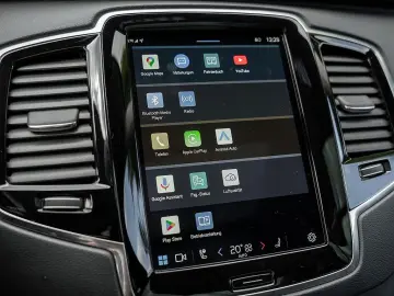 XC90 Recharge T8 AWD Ultimate Dark