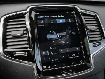XC90 Recharge T8 AWD Ultimate Dark