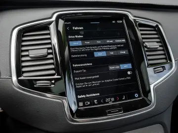 XC90 Recharge T8 AWD Ultimate Dark