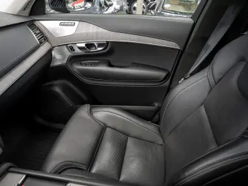 XC90 Recharge T8 AWD Ultimate Dark