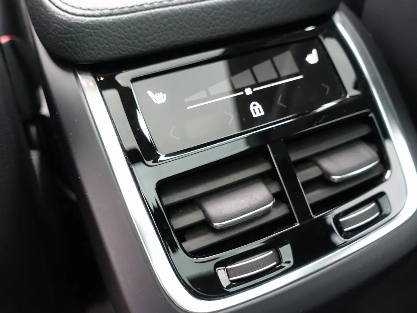 XC90 Recharge T8 AWD Inscription/StndHz/HeadUP