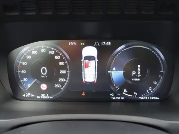 XC90 Recharge T8 AWD Inscription/StndHz/HeadUP