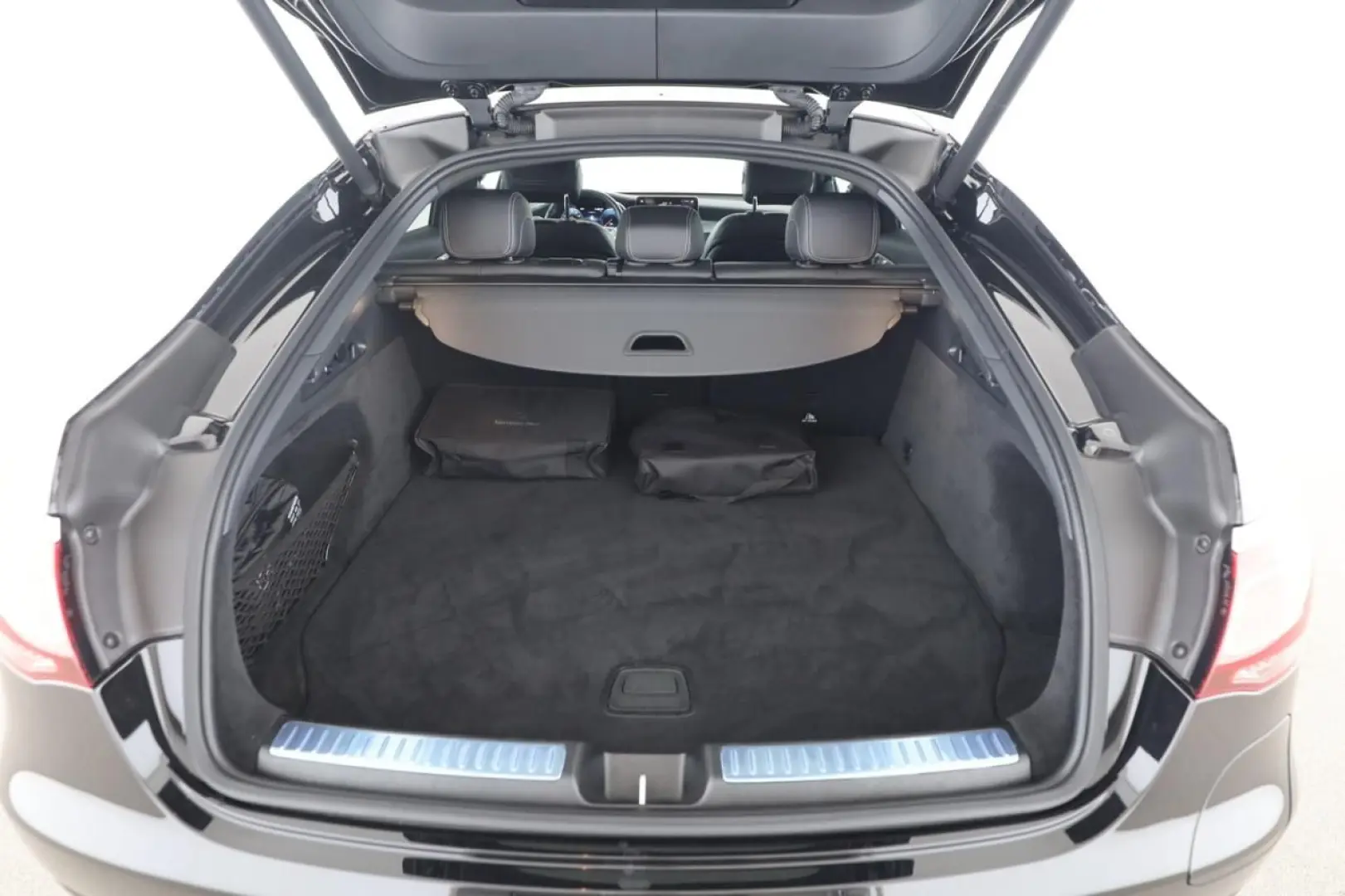 GLC 300 e 4M Coupé AMG MBUX SHZ LED Memory AUT