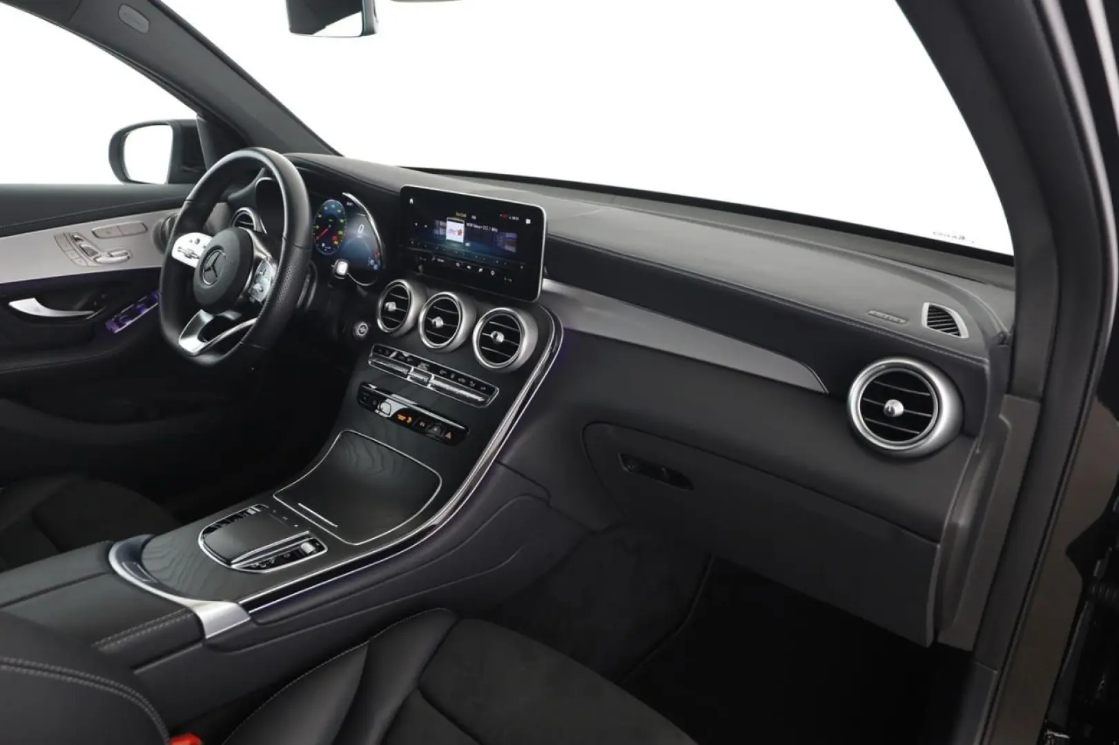 GLC 300 e 4M Coupé AMG MBUX SHZ LED Memory AUT