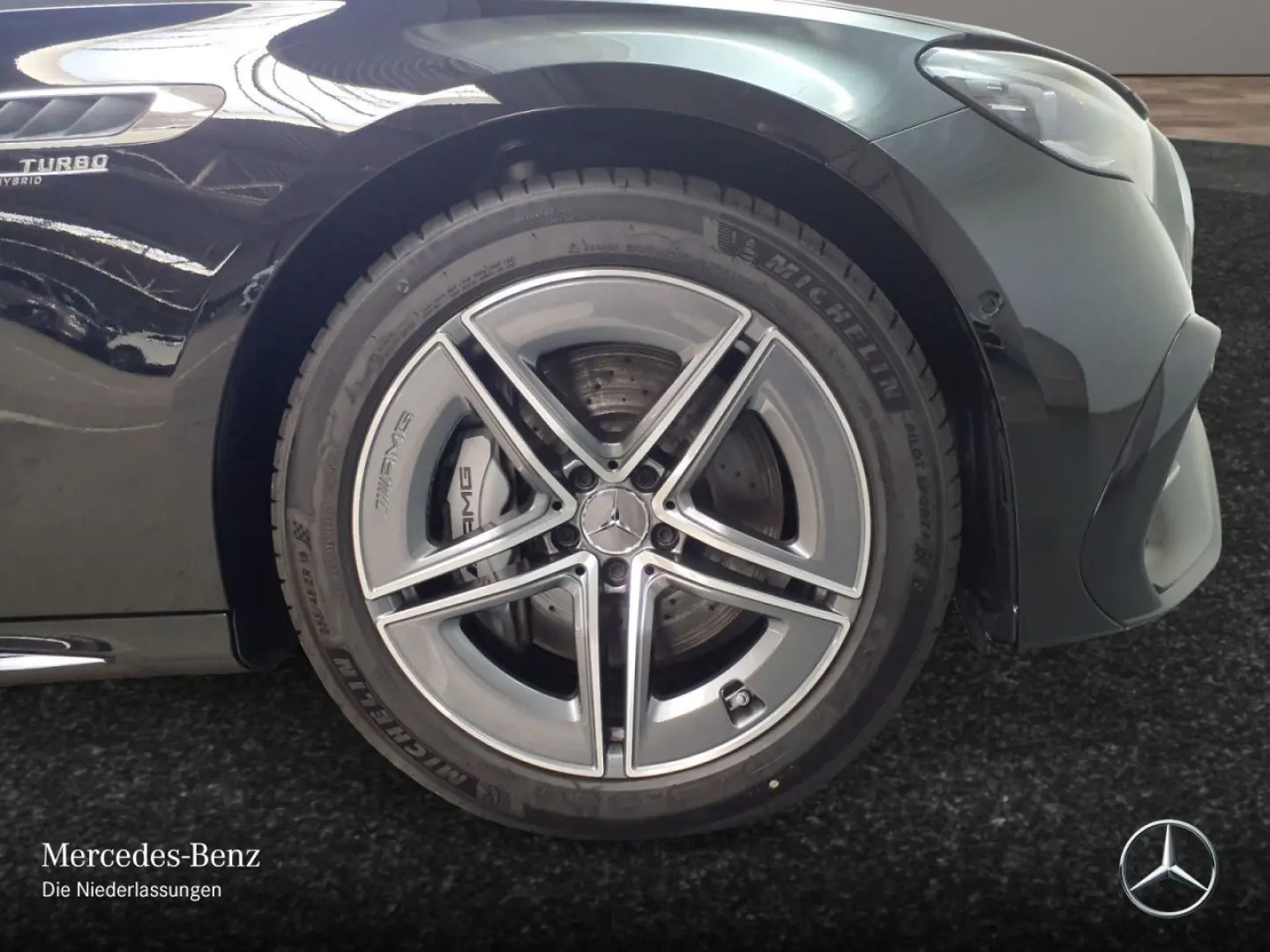 E 53 AMG 4M+ HYBRID/PANO/AHK/SUPERSCREEN/NIGHT/