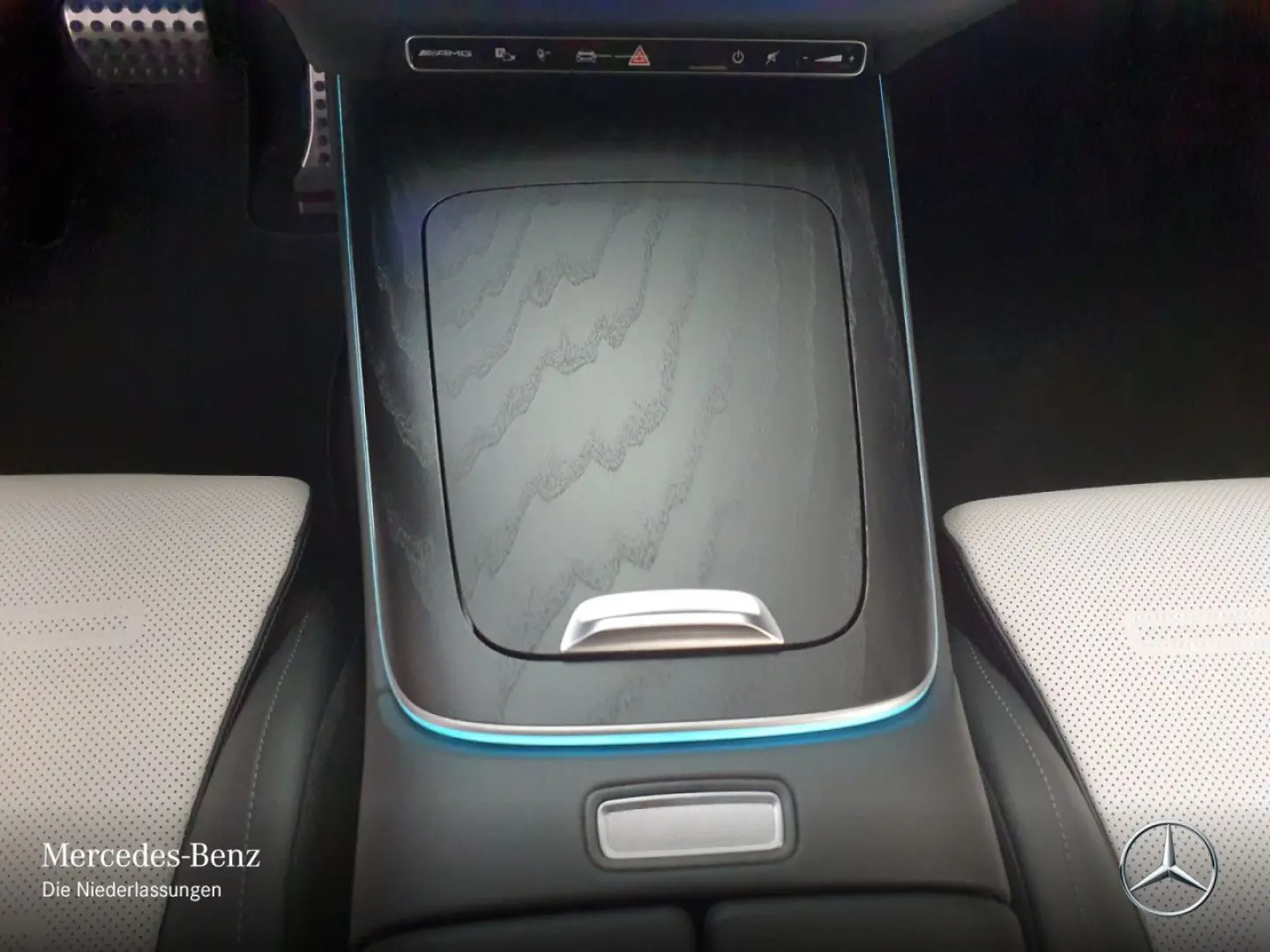 E 53 AMG 4M+ HYBRID/PANO/AHK/SUPERSCREEN/NIGHT/