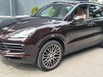 Cayenne Platinum Edition Pano ALU21  AHK Kamera