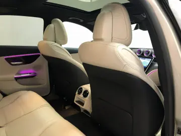 C 220 d 4M AVANTGARDE *NIGHT*Distro*AHK*Pano*HUD
